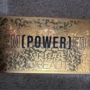 🚫SOLD 🚫BNIB- Huda Beauty Empowered Palette